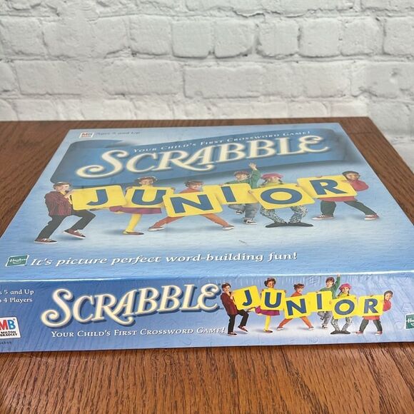 New Scrabble Junior: Your Child's First Crossword Game! 2-Sided Gameboard! - Picture 2 of 5